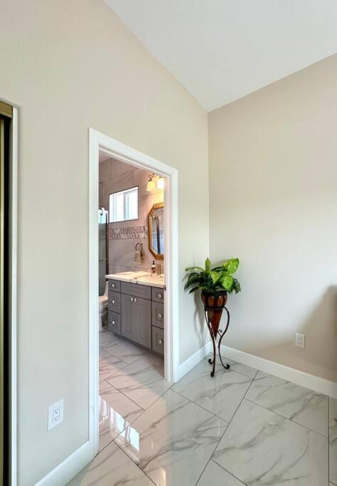 New Renovated House In Little Saigon Villa Midway City Eksteriør billede